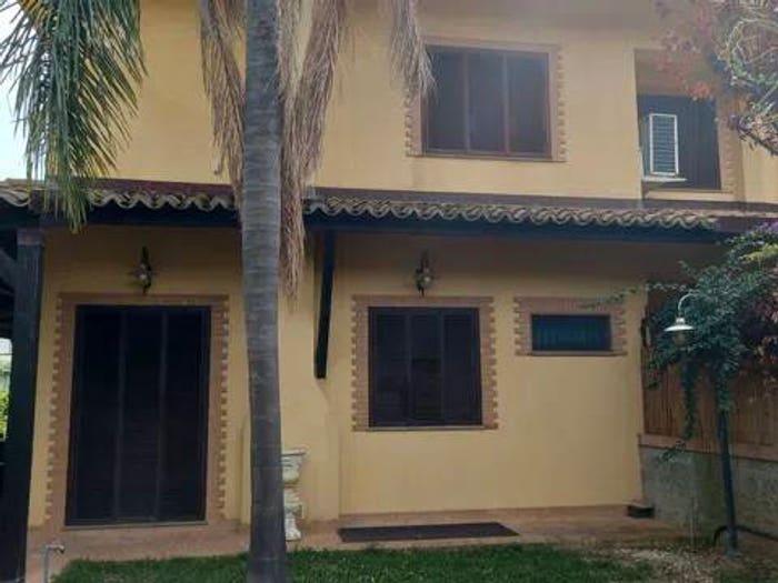 Casa con 6 locali in vendita in Contrada Calalunga No Number, Calalunga Pietragrande, Montauro