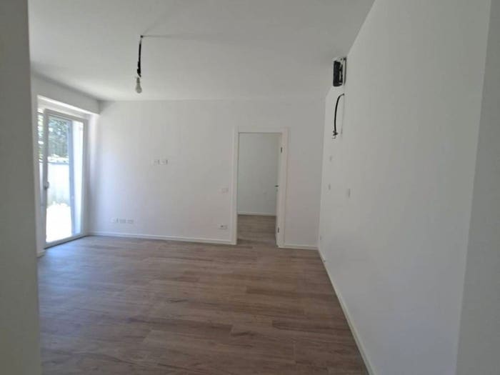 Appartamento trilocale in vendita in Via Col di Lana, Castello, Lecco