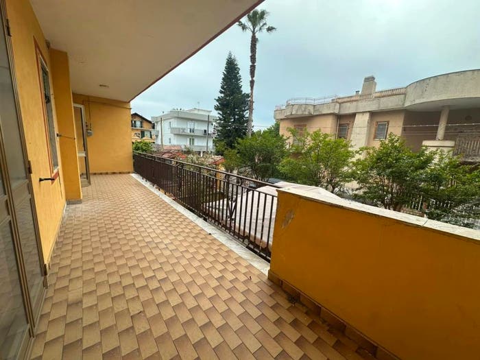 Appartamento trilocale in vendita in Via Cosimo Miccoli, Calvizzano