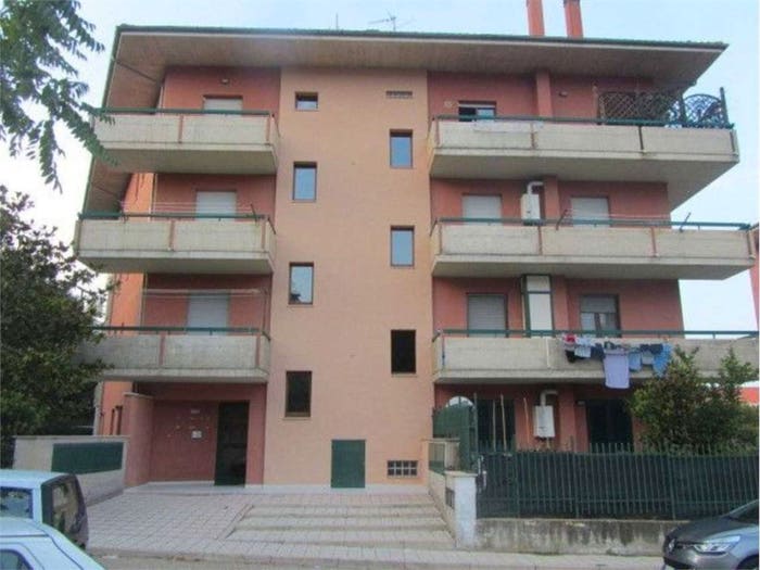 Appartamento con 6 locali in vendita in Giovanni Alpigiano, Centro, Guglionesi