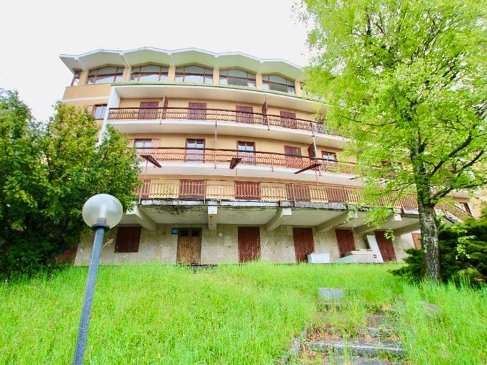 Casa con 6 locali in vendita in Centro, Porlezza