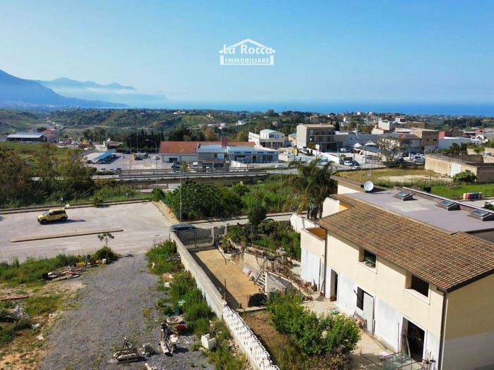 Casa con 6 locali in vendita in Via Gammara, Semicentro, Alcamo