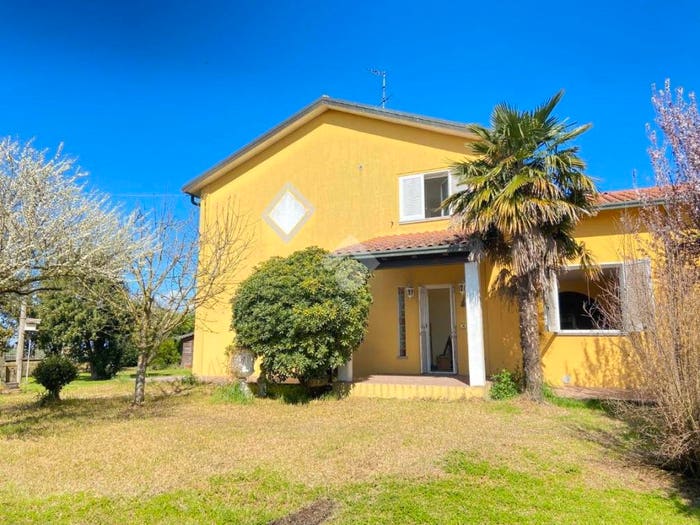 Casa con 6 locali in vendita in Strada Cavallara, Ostellato