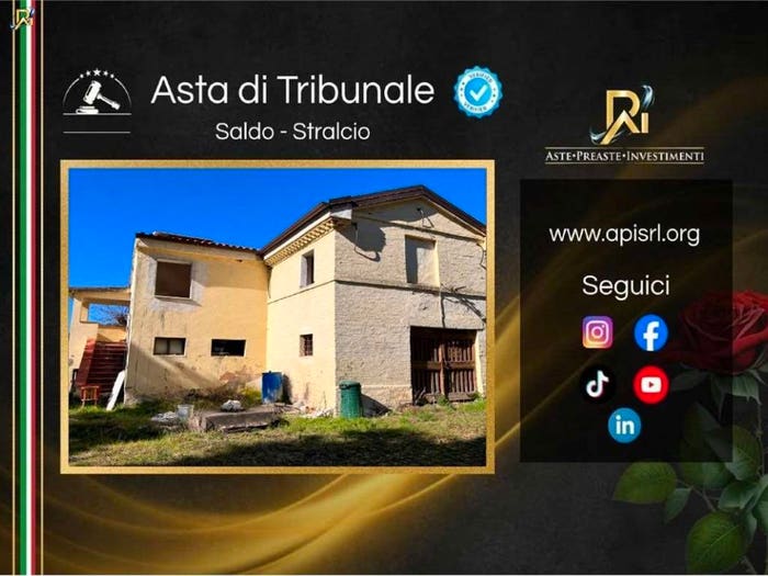 Appartamento con 6 locali in vendita in Via Acquaviva, Osimo