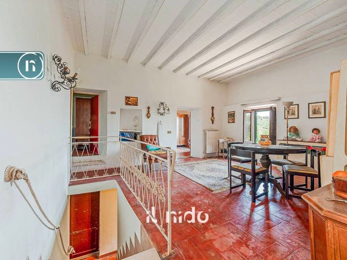 Casa con 5 locali in vendita in Via Santa Lucia, Larciano