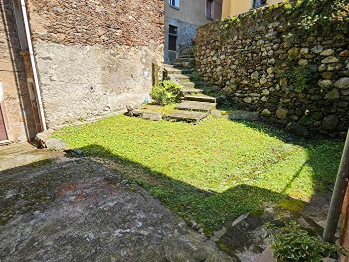 Appartamento bilocale in vendita in Frazione Lezzeno, Centro, Bellano