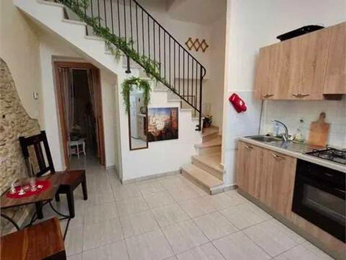 Appartamento con 5 locali in vendita in Via Valera, Centro, Lanciano