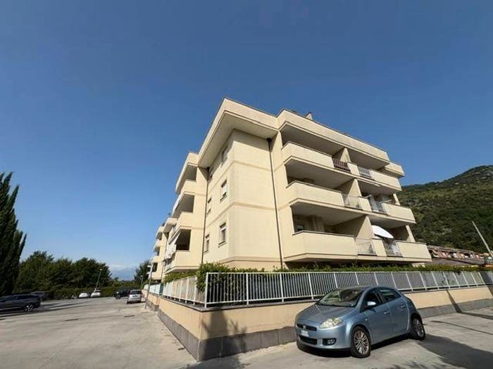 Appartamento trilocale in vendita in Via Monte Cifaldo, Centro, Cassino