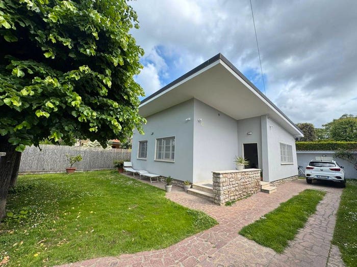 Casa trilocale in vendita in Via Fratelli Cervi, Centro, Forte dei Marmi