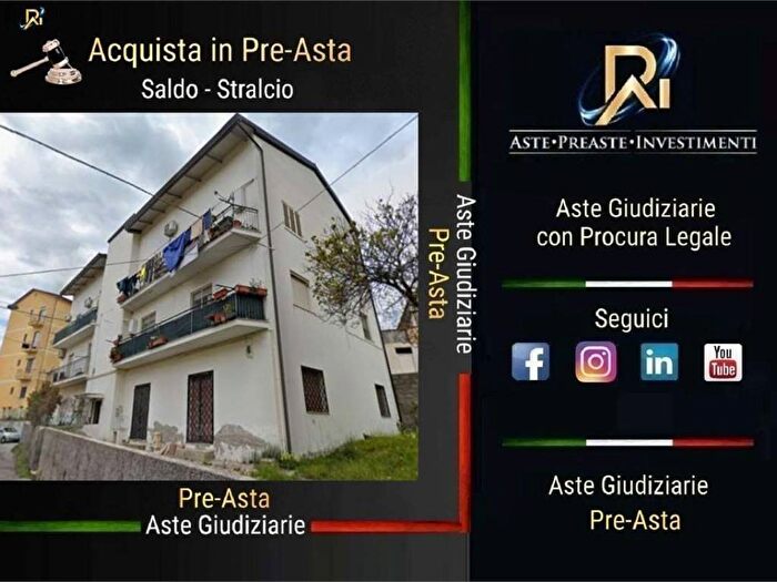 Appartamento con 5 locali in vendita in Via degli Aragonesi, Sala, Catanzaro