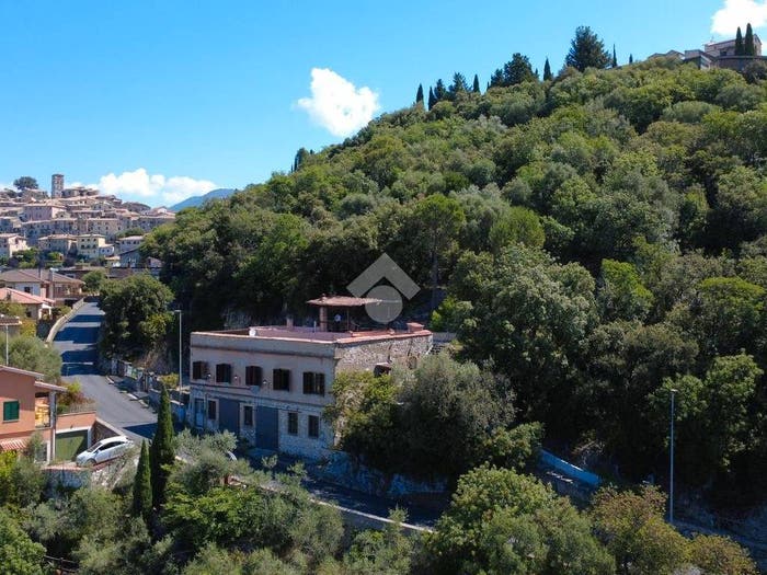 Casa con 6 locali in vendita in VIA ROMA, Centro, Casperia