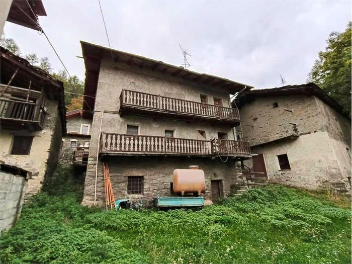 Casa trilocale in vendita in Rean, Saint Marcel, SaintMarcel