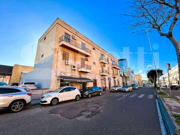 Appartamento con 5 locali in vendita in Via La Farina, Quartiere Americano, Messina