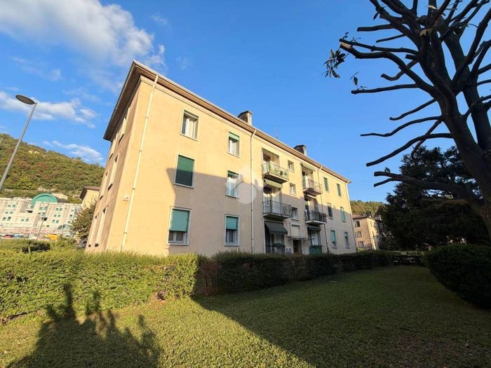Appartamento quadrilocale in vendita in Via Giacomo Zanella, Centro, Valdagno