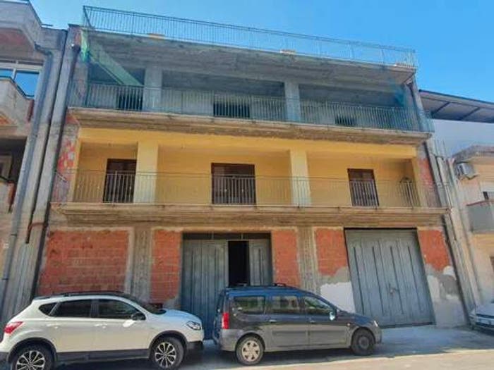 Casa con 5 locali in vendita in Via Cirino Paone No Number, Lentini