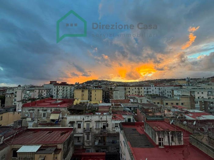 Appartamento trilocale in vendita in Vico II Santa Maria Avvocata, Tribunali, Napoli