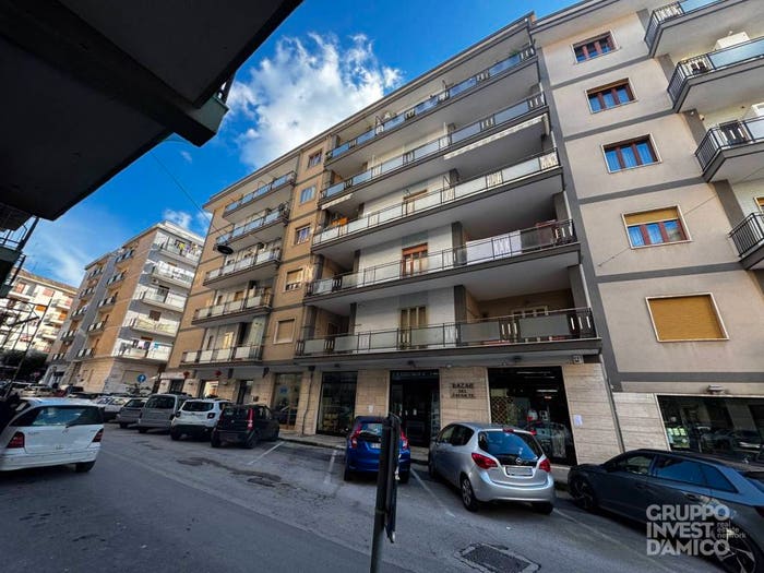 Appartamento con 6 locali in vendita in Via Galileo Galilei, Martina Franca