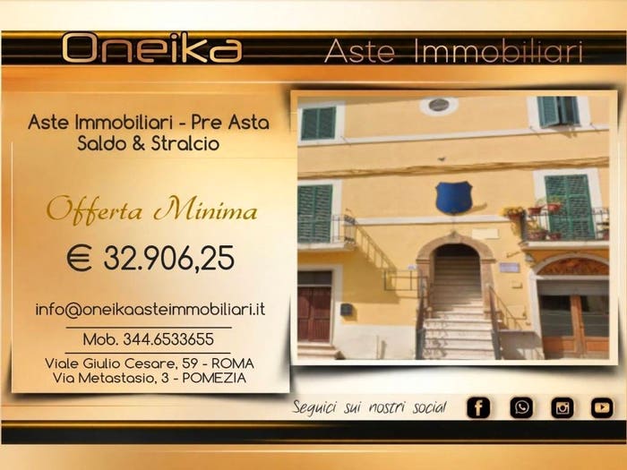 Appartamento quadrilocale in vendita in Piazza dell'Immacolata, Ischia di Castro