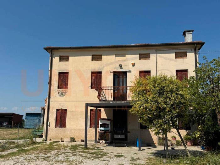 Casa con 6 locali in vendita in Via Pelosa, Mestrino