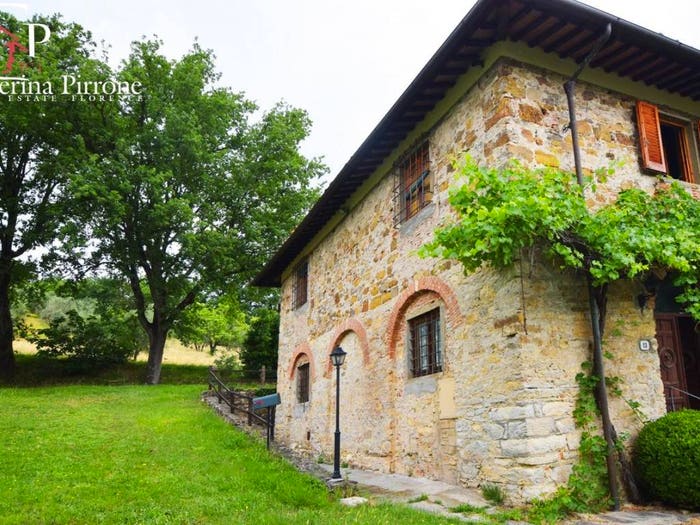Casa con 6 locali in vendita in via della Torre, Pontassieve