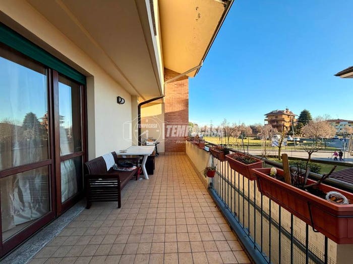 Appartamento trilocale in vendita in Via Luciano Manara, San Lorenzo, Parabiago