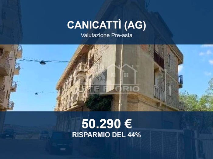 Appartamento con 5 locali in vendita in Via C Marchese Ragona, Canicattì