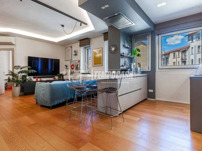 Appartamento quadrilocale in vendita in Via Carlo Farini, Farini, Milano