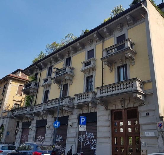 Appartamento trilocale in vendita in Via Arnaldo da Brescia, Isola, Milano