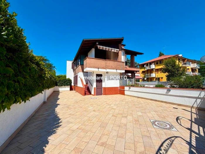 Casa quadrilocale in vendita in Lido degli Scacchi Lido di Pomposa, Comacchio