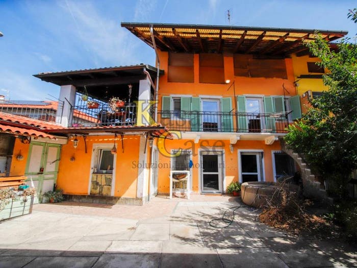 Casa quadrilocale in vendita in via Umberto I n, Foglizzo
