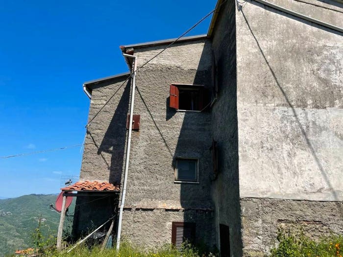 Casa con 5 locali in vendita in Crasciana No Number, Crasciana, Bagni di Lucca
