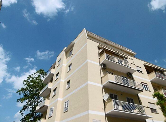 Appartamento con 6 locali in vendita in Via Romeo Rodriguez Pereira, Balduina, Roma