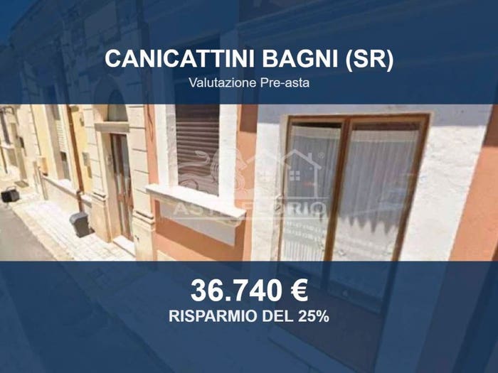 Casa quadrilocale in vendita in Via Principe Amedeo, Canicattini Bagni