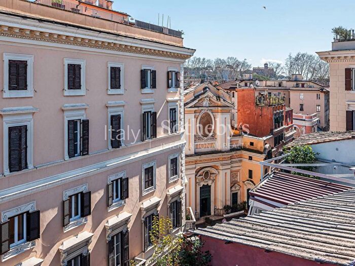 Casa trilocale in vendita in Via Di San Francesco A Ripa, Trastevere, Roma