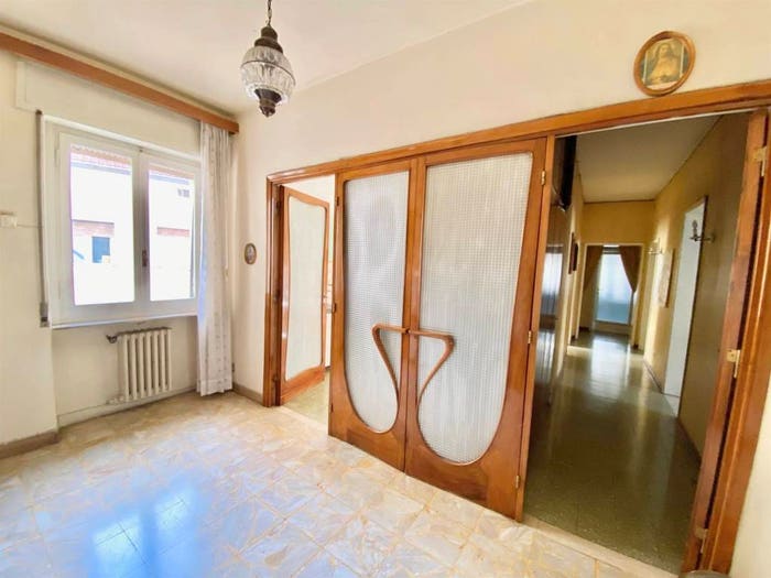 Appartamento con 6 locali in vendita in Viale Policarpo Petrocchi, Pistoia Ovest, Pistoia