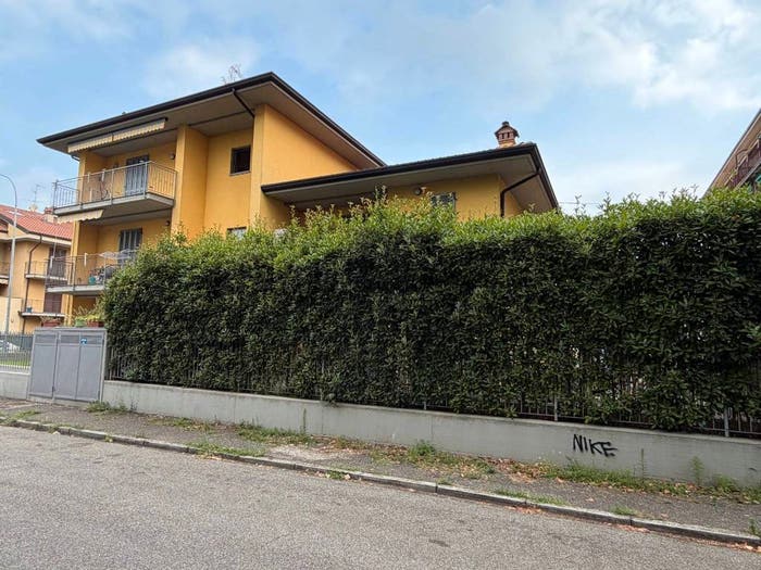 Appartamento trilocale in vendita in Via Iginio Tansini, Viale Cremona, Pavia