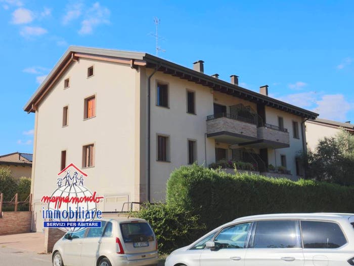 Appartamento trilocale in vendita in VIA FABBRI, Cento Paese, Cento