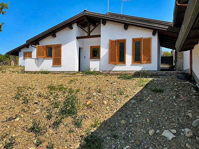 Casa quadrilocale in vendita in Allerona