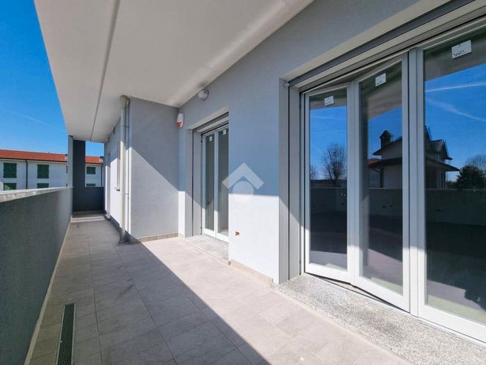 Appartamento trilocale in vendita in VIA CLEMENTE ALBERTI, Carugate
