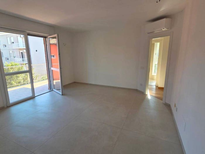 Appartamento con 5 locali in vendita in Via Tommaso Alva Edison, San Faustino, Modena