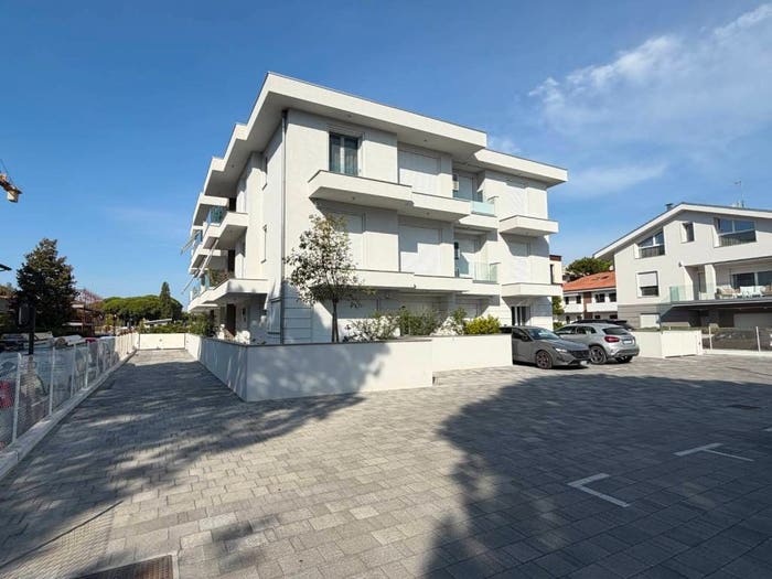 Appartamento quadrilocale in vendita in Via Pinarella, Pinarella, Cervia