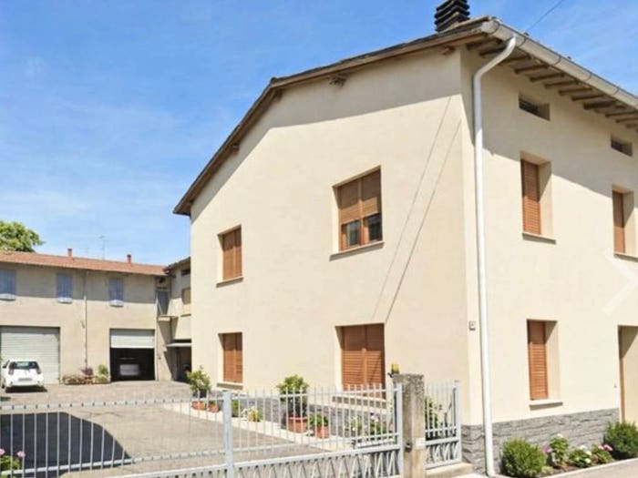 Casa con 6 locali in vendita in Centro, Montecchio Emilia