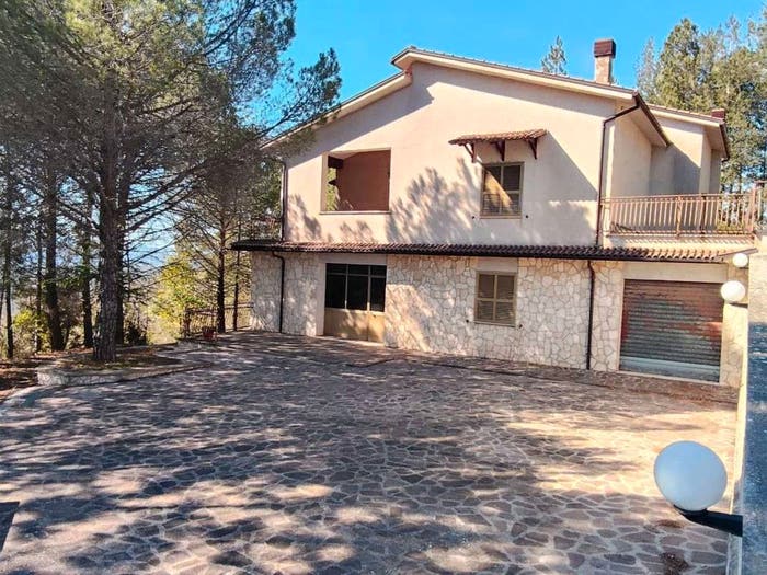Casa con 5 locali in vendita in località Paesi Mori, Centro, Longone Sabino