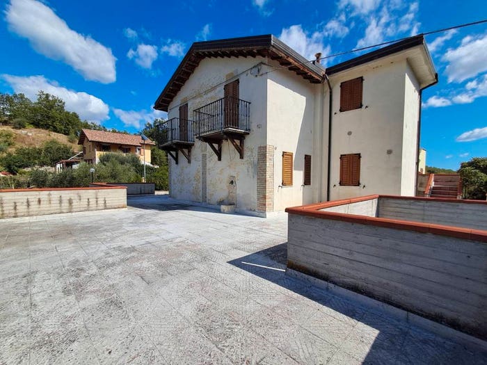 Casa con 6 locali in vendita in case di coccia, Folignano