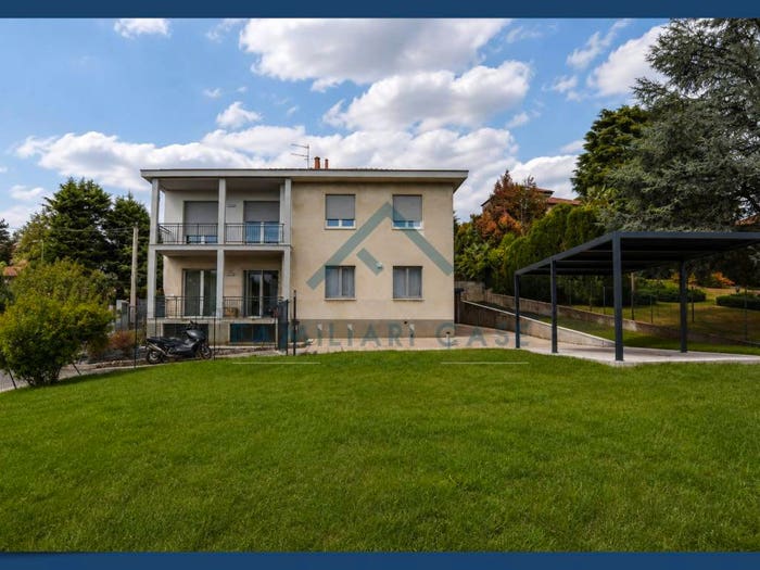 Appartamento quadrilocale in vendita in Via Goffredo Mameli, Morazzone
