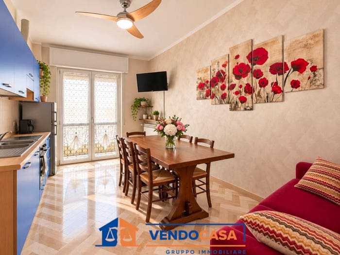Appartamento trilocale in vendita in Via Antonio Fogazzaro, Centro, Loano