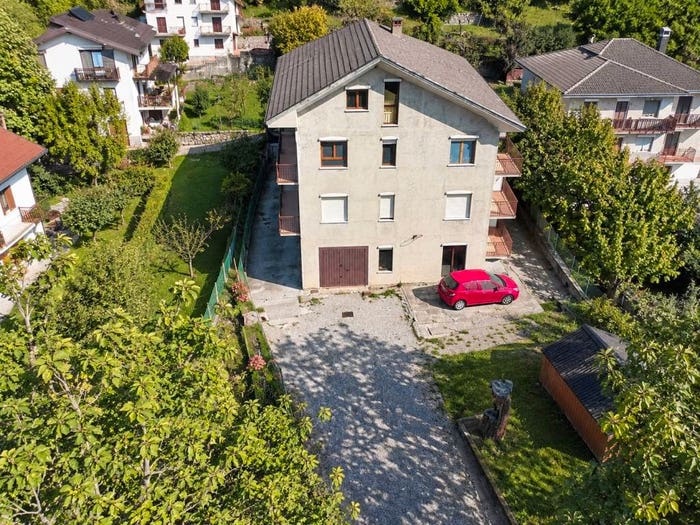 Appartamento trilocale in vendita in Via pertus, Centro, Carenno
