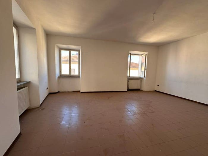 Appartamento con 6 locali in vendita in Via Cialdini, Cavour, Ancona