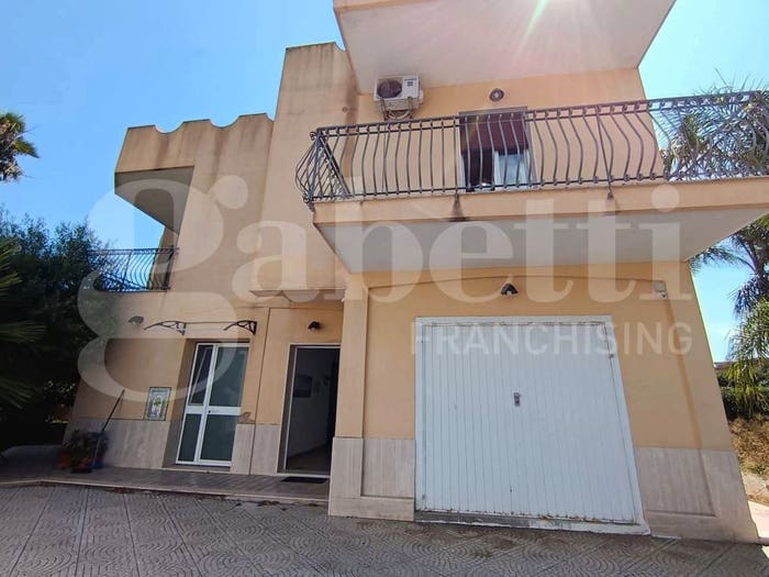 Casa con 6 locali in vendita in Carrozziere Sacramento, Siracusa