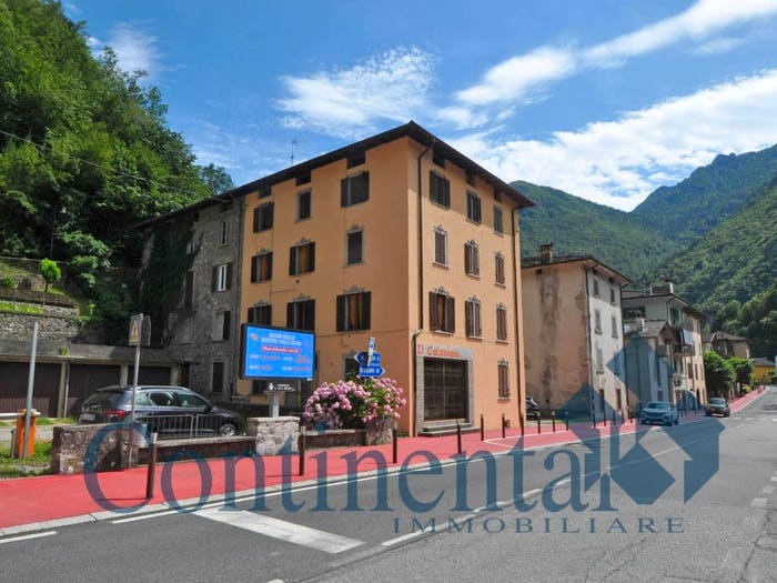Casa con 6 locali in vendita in Via Roma, Centro, Olmo al Brembo
